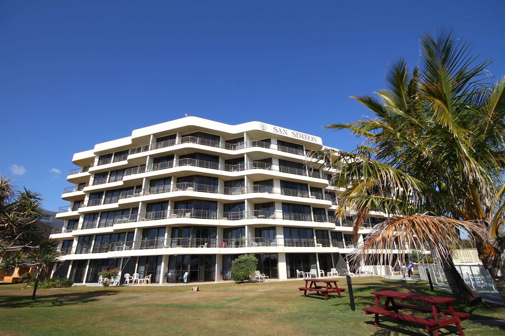 San Simeon Beachfront Apartments Tugun Gold Coast Eksteriør billede