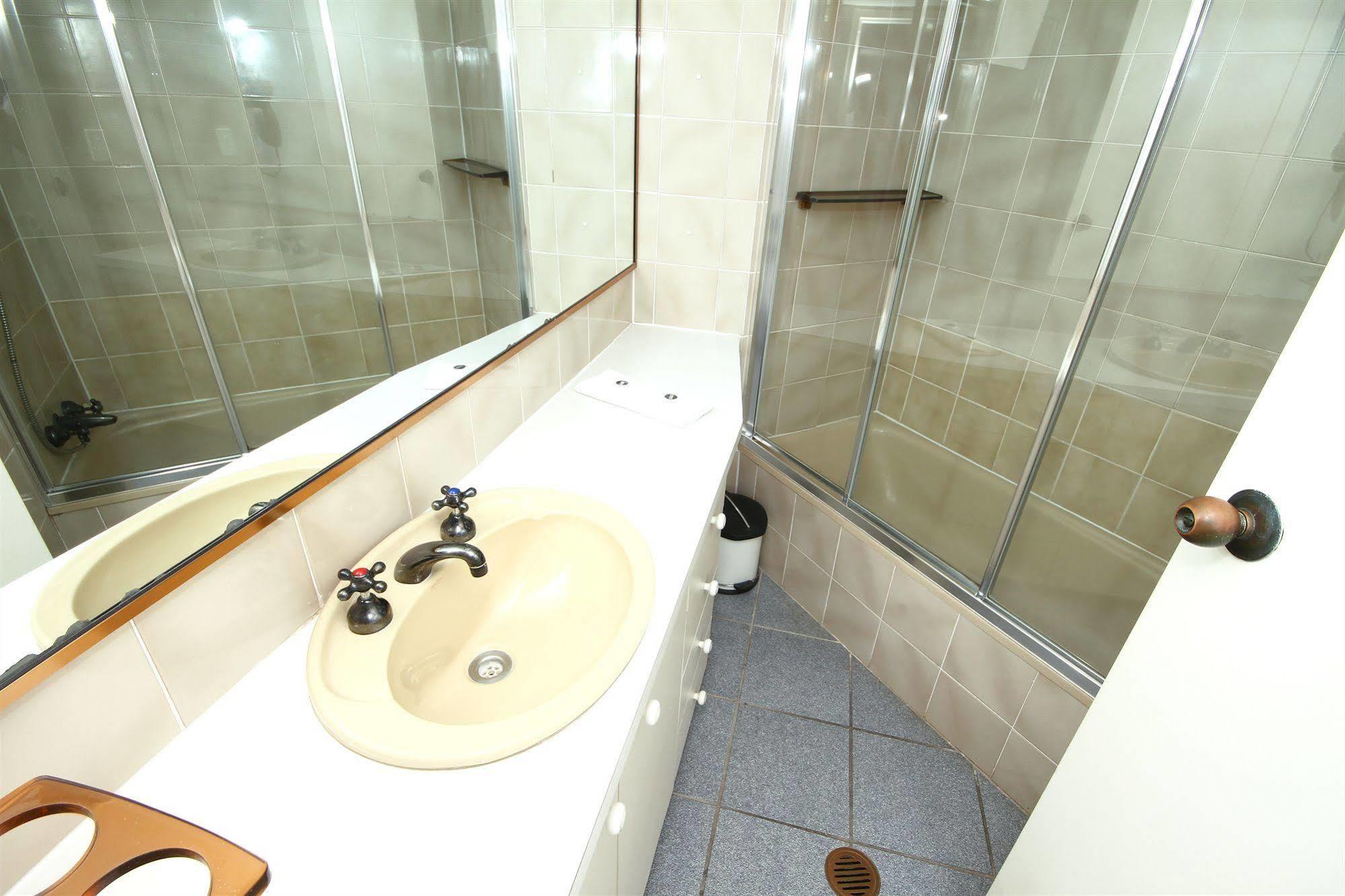 San Simeon Beachfront Apartments Tugun Gold Coast Eksteriør billede