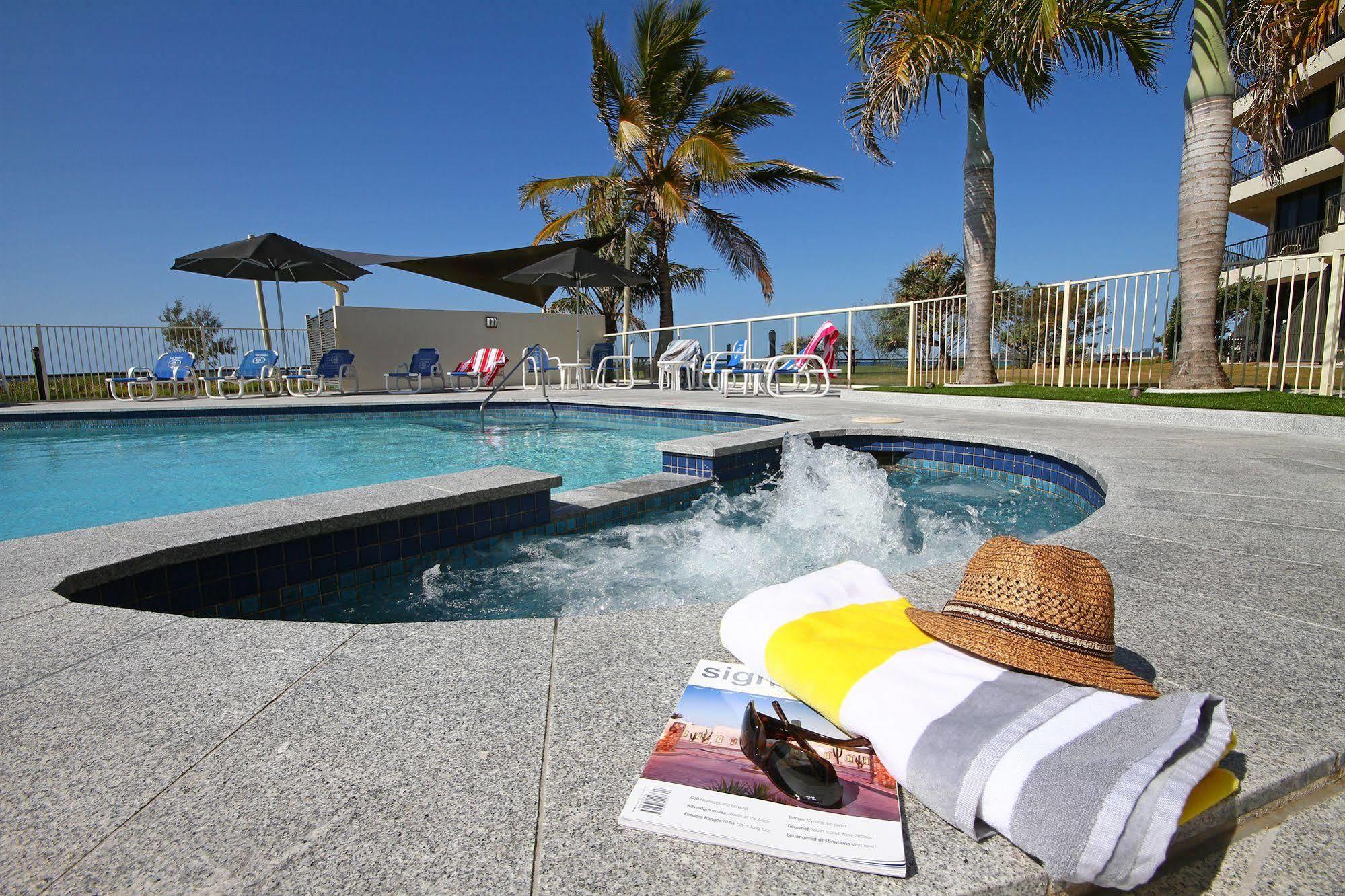 San Simeon Beachfront Apartments Tugun Gold Coast Eksteriør billede